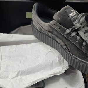 Fenty Puma Charcoal Suede Platform Sneakers Size 7